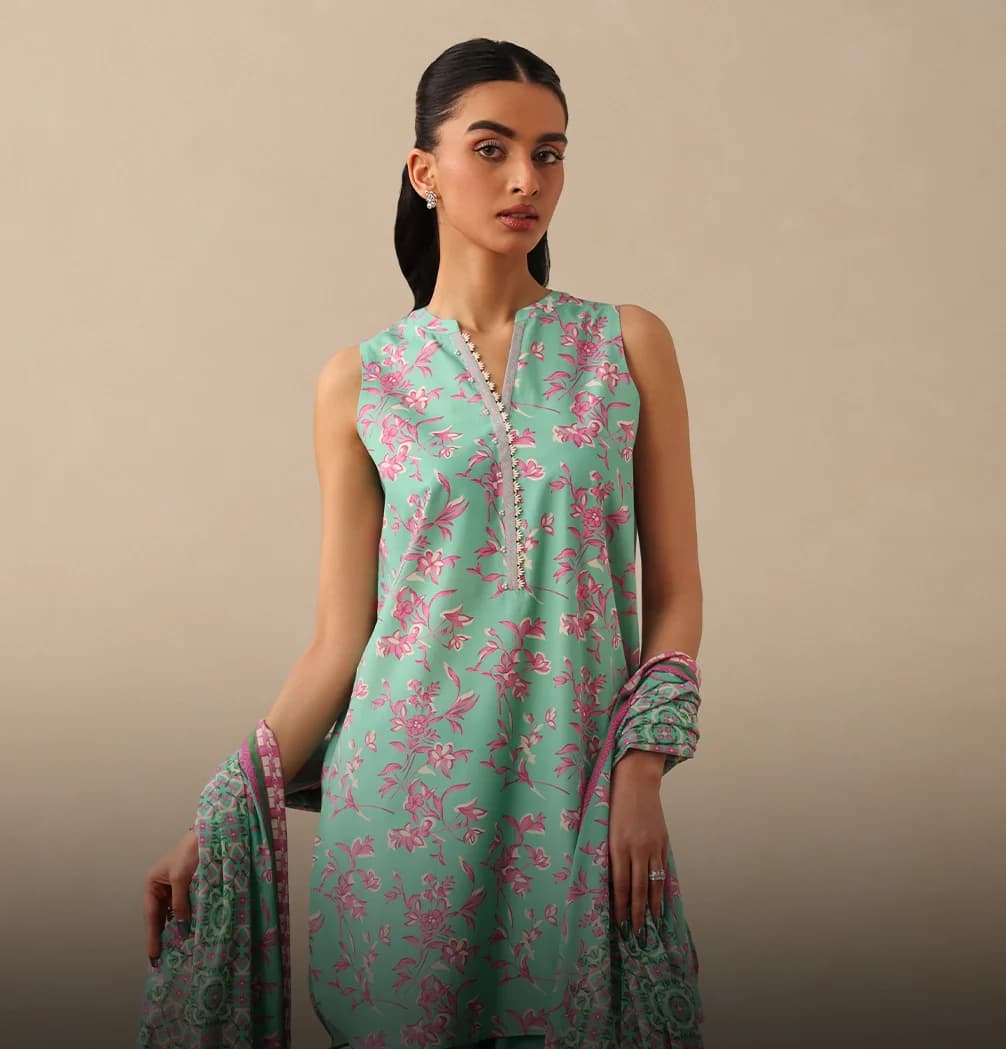 Seven pieces that travel all summer