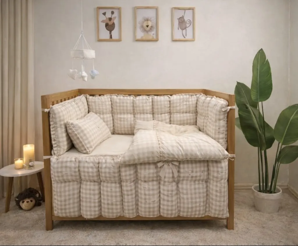 Sandstone Gingham – 5-Piece Deluxe Padded Crib Bedding Set